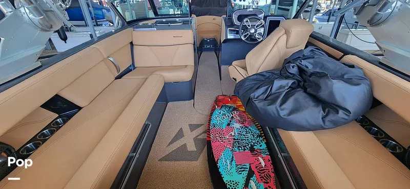 Slide: The Image of Mastercraft XT23 2021 - 14961389