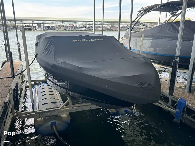 Slide: The Image of Mastercraft XT23 2021 - 14942037
