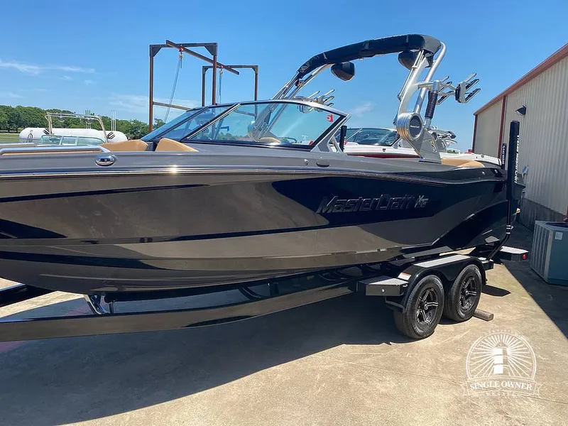 Slide: The Image of Mastercraft XT23 2021 - 14961459