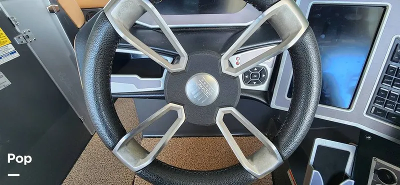 Slide: The Image of Mastercraft XT23 2021 - 14961429