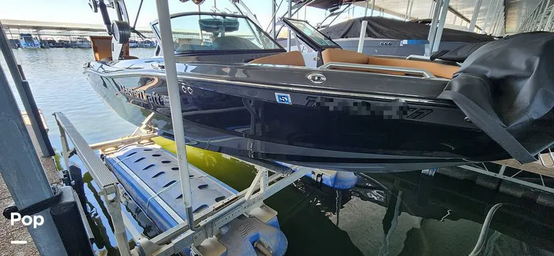 Slide: The Image of Mastercraft XT23 2021 - 14961436