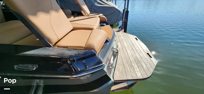 Slide: The Image of Mastercraft XT23 2021 - 14961445