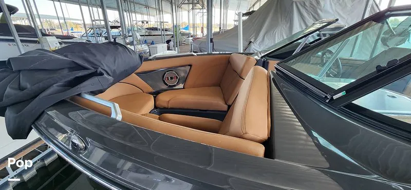Slide: The Image of Mastercraft XT23 2021 - 14961447