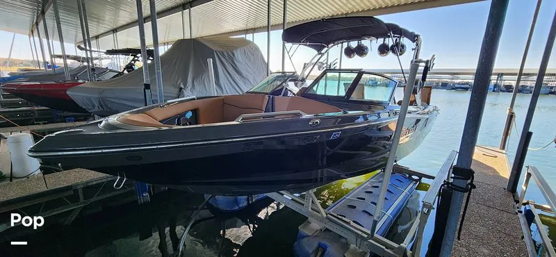 Slide: The Image of Mastercraft XT23 2021 - 14961449