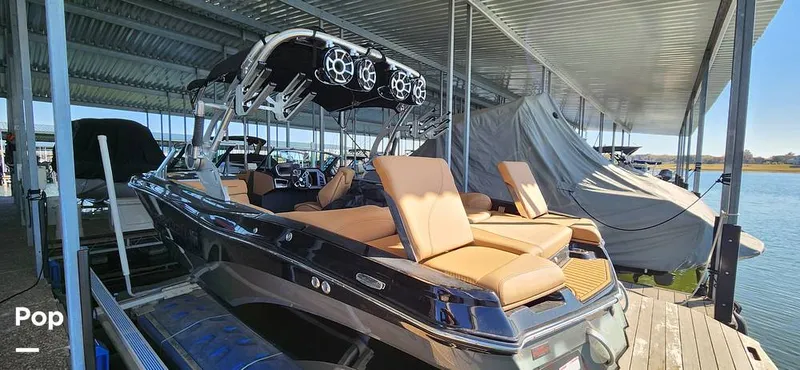 Slide: The Image of Mastercraft XT23 2021 - 14961458