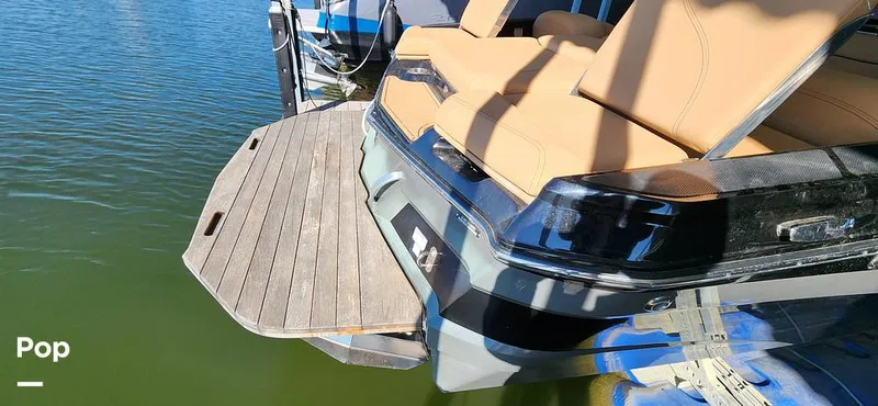Slide: The Image of Mastercraft XT23 2021 - 14961472