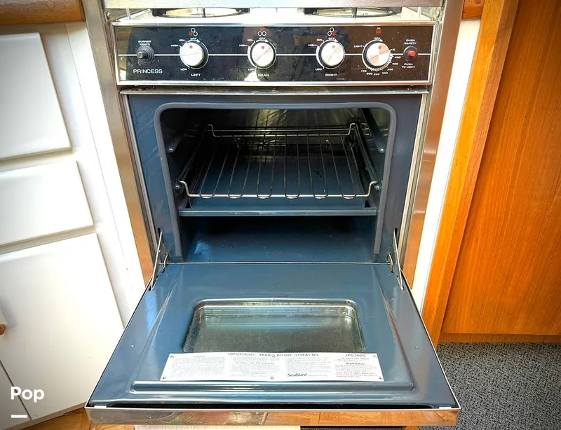 Slide: The Image of Carver Aft Cabin 350 1993 - 15113113