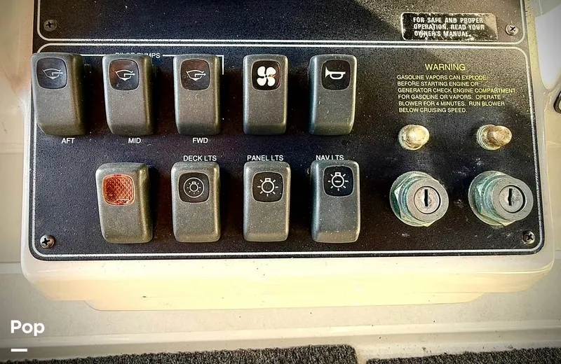 Slide: The Image of Carver Aft Cabin 350 1993 - 15113128