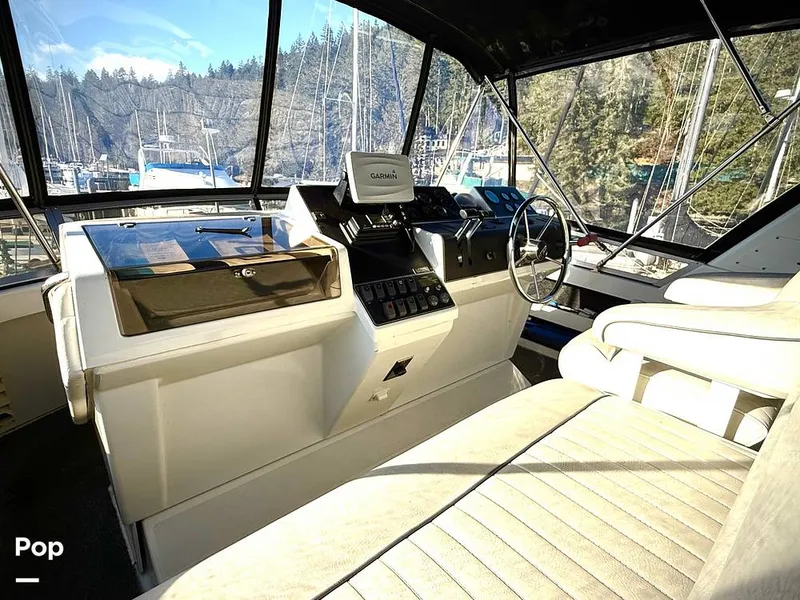 Slide: The Image of Carver Yachts Aft Cabin 350 1993 - 15113133