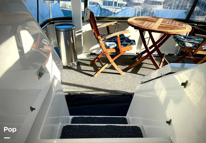 Slide: The Image of Carver Yachts Aft Cabin 350 1993 - 15113149