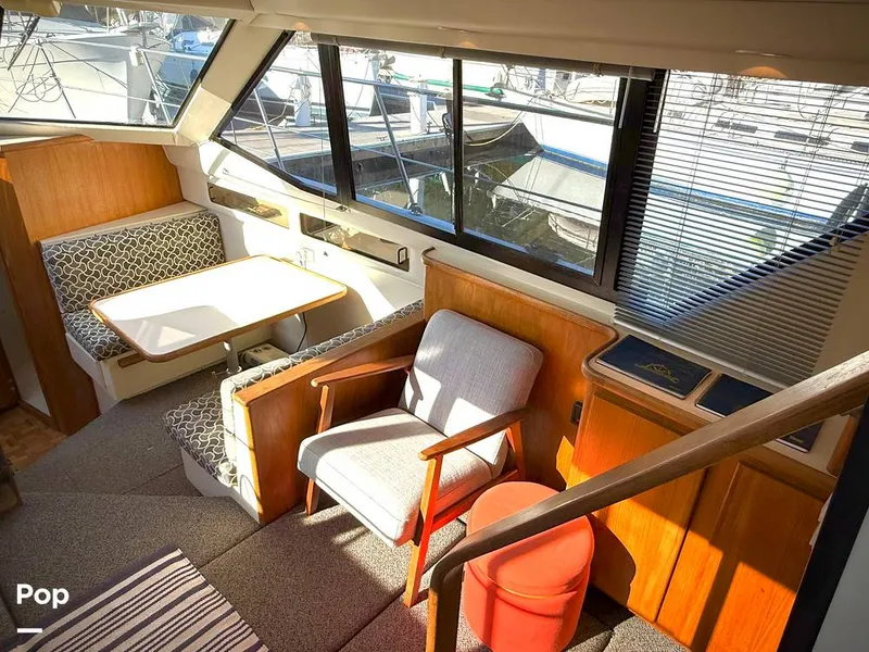 Slide: The Image of Carver Yachts Aft Cabin 350 1993 - 15113203