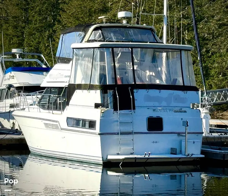 Slide: The Image of Carver Yachts Aft Cabin 350 1993 - 15141576
