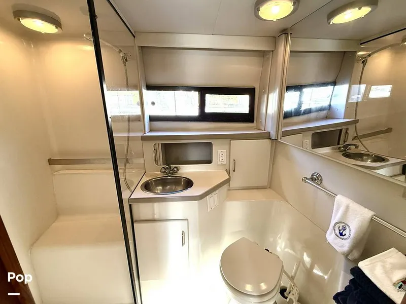 Slide: The Image of Carver Yachts Aft Cabin 350 1993 - 15100712