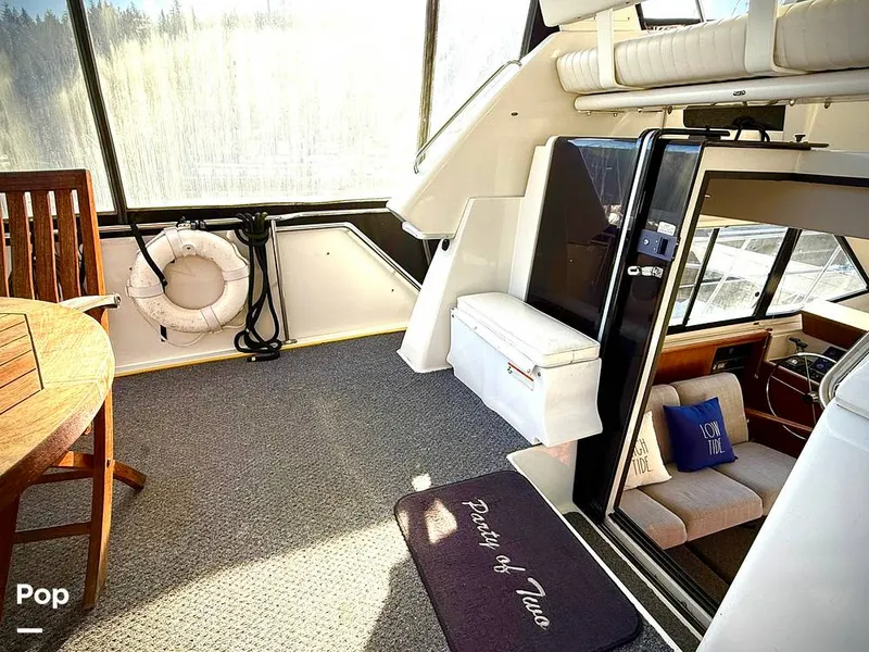 Slide: The Image of Carver Yachts Aft Cabin 350 1993 - 15113131