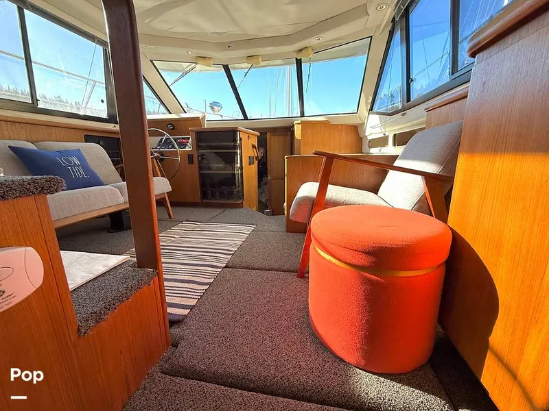 Slide: The Image of Carver Yachts Aft Cabin 350 1993 - 15100728