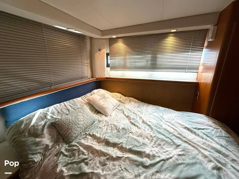 Slide: The Image of Carver Yachts Aft Cabin 350 1993 - 15113062