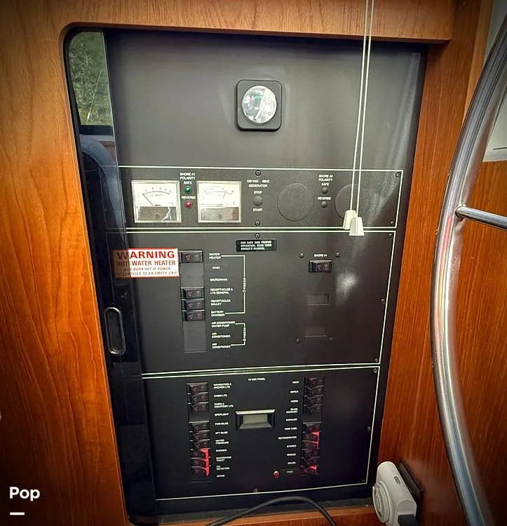 Slide: The Image of Carver Yachts Aft Cabin 350 1993 - 15113064