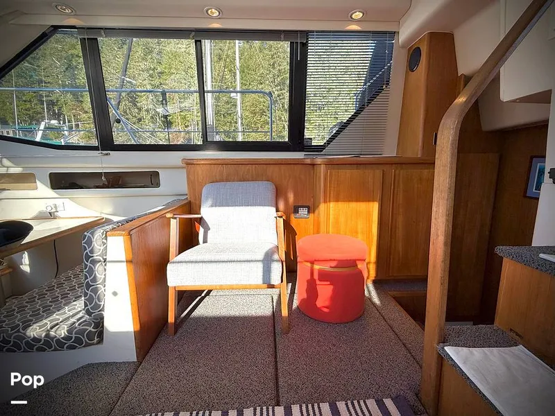 Slide: The Image of Carver Yachts Aft Cabin 350 1993 - 15113065