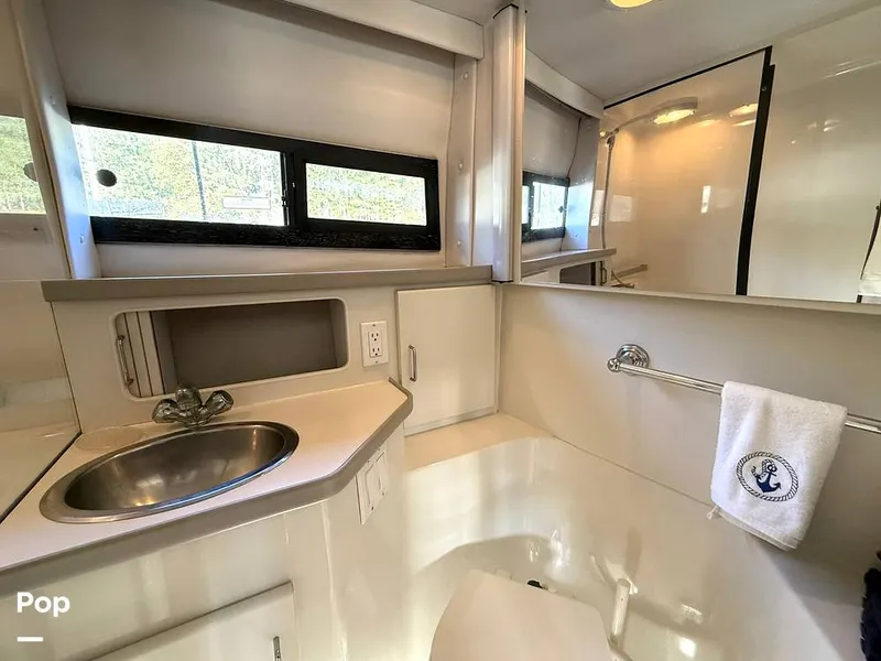 Slide: The Image of Carver Yachts Aft Cabin 350 1993 - 15113069