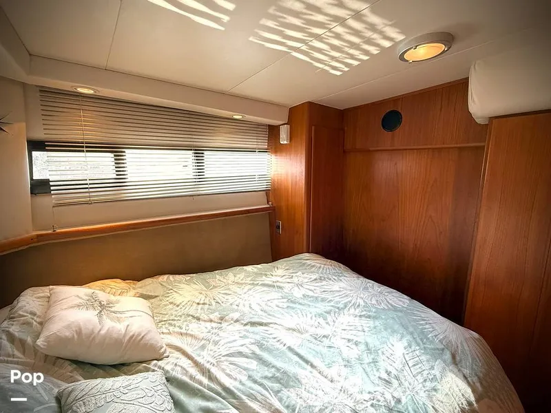 Slide: The Image of Carver Yachts Aft Cabin 350 1993 - 15113073
