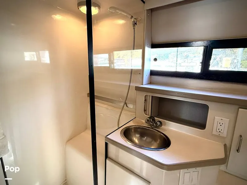 Slide: The Image of Carver Yachts Aft Cabin 350 1993 - 15113075