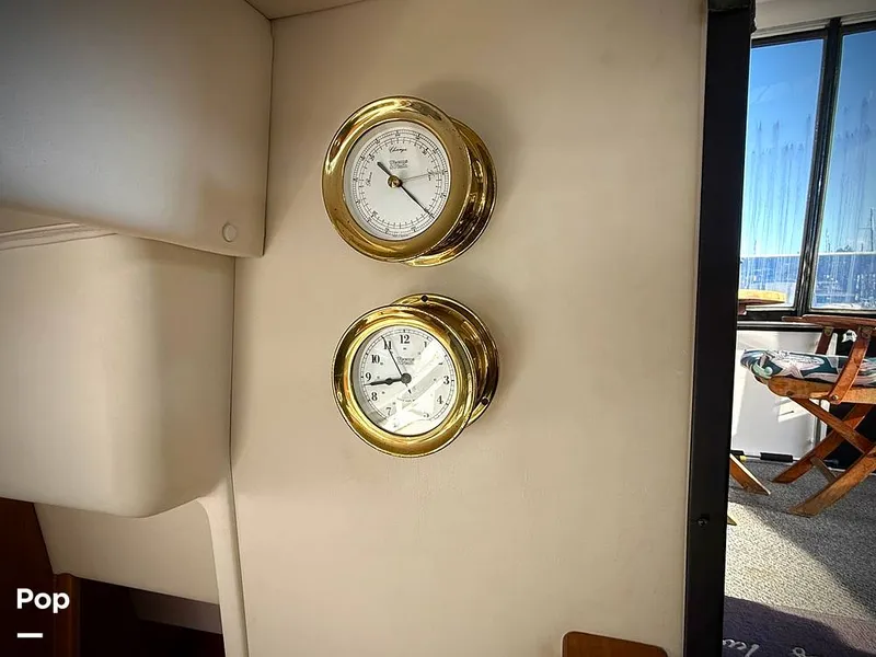 Slide: The Image of Carver Yachts Aft Cabin 350 1993 - 15113078