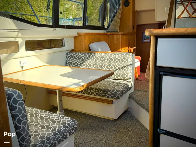 Slide: The Image of Carver Yachts Aft Cabin 350 1993 - 15113082