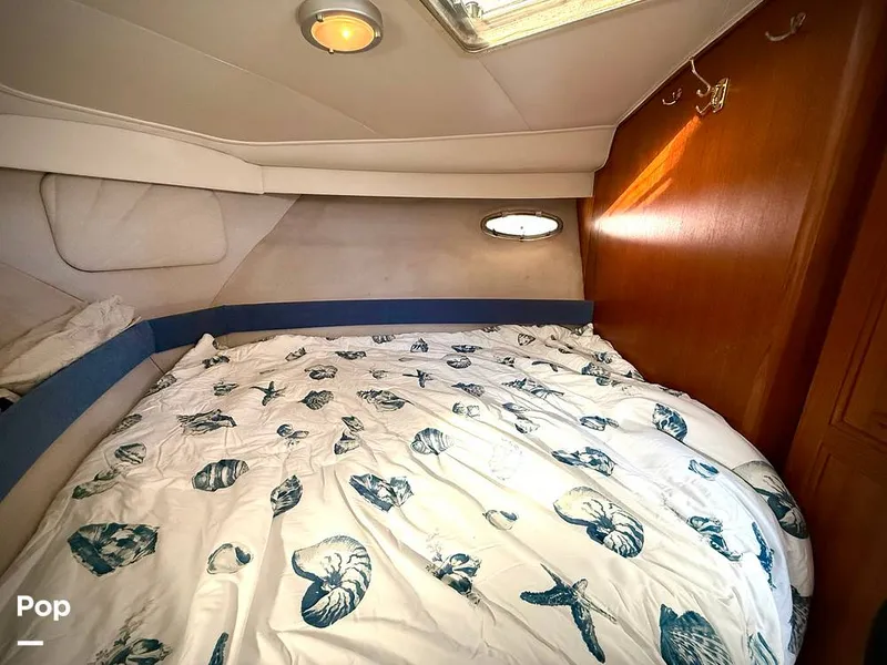 Slide: The Image of Carver Yachts Aft Cabin 350 1993 - 15113083