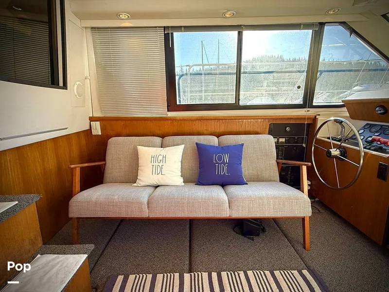 Slide: The Image of Carver Yachts Aft Cabin 350 1993 - 15113091