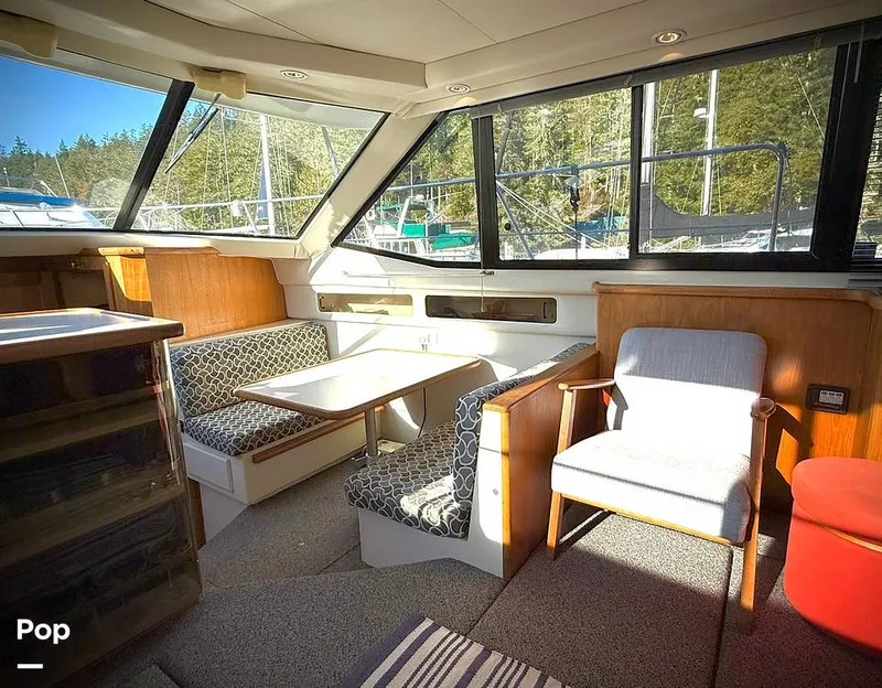 Slide: The Image of Carver Yachts Aft Cabin 350 1993 - 15113095