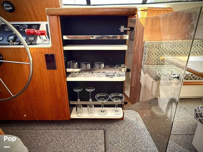 Slide: The Image of Carver Yachts Aft Cabin 350 1993 - 15113100