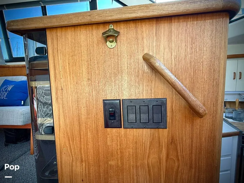 Slide: The Image of Carver Yachts Aft Cabin 350 1993 - 15113104