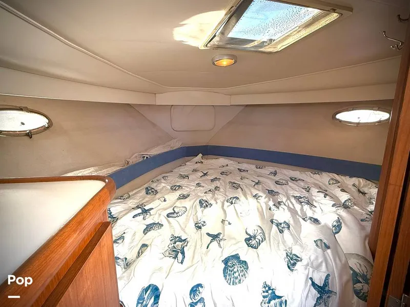 Slide: The Image of Carver Yachts Aft Cabin 350 1993 - 15113111