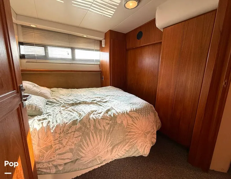 Slide: The Image of Carver Yachts Aft Cabin 350 1993 - 15113119