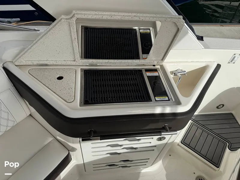Slide: The Image of Sea Ray SLX 310 OB 2019 - 14953260