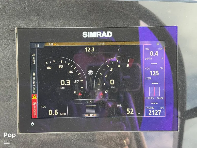 Slide: The Image of Sea Ray 280 SLX 2019 - 14953193