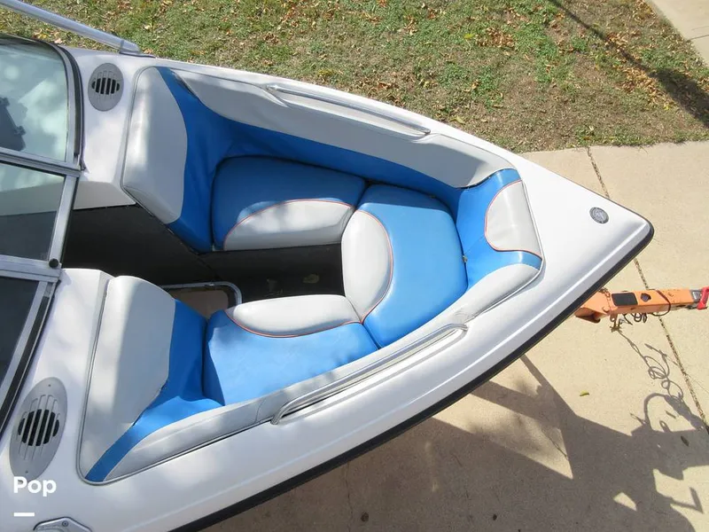 Slide: The Image of Bow Seating - 14988150