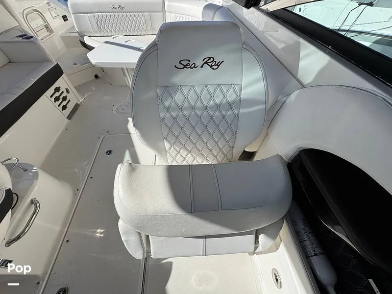 Slide: The Image of Sea Ray 280 SLX 2021 - 14959000