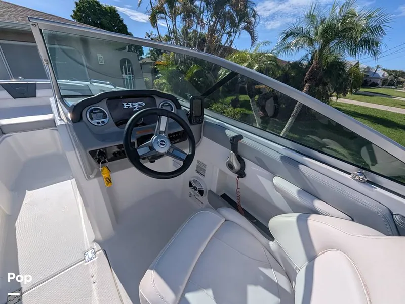 Slide: The Image of Chaparral 21 Deluxe H20 Fish and Ski 2019 - 15752855