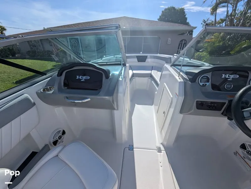 Slide: The Image of Chaparral 21 Deluxe H20 Fish and Ski 2019 - 15752845