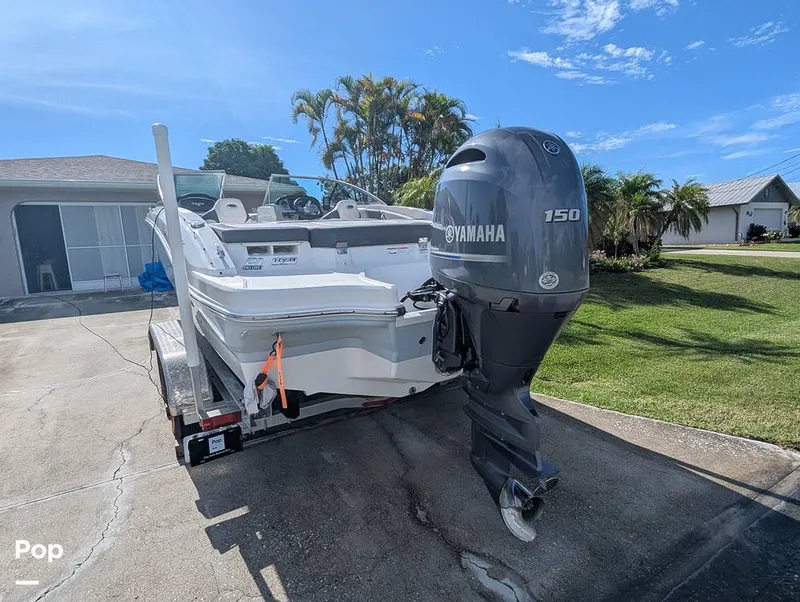 Slide: The Image of Chaparral 21 Deluxe H20 Fish and Ski 2019 - 15753748