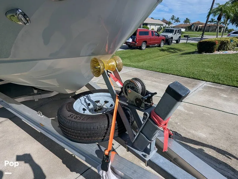 Slide: The Image of Chaparral 21 Deluxe H20 Fish and Ski 2019 - 15753901