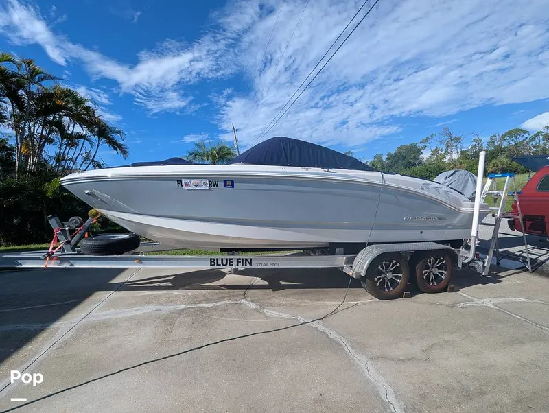 Slide: The Image of Chaparral 21 Deluxe H20 Fish and Ski 2019 - 15752841