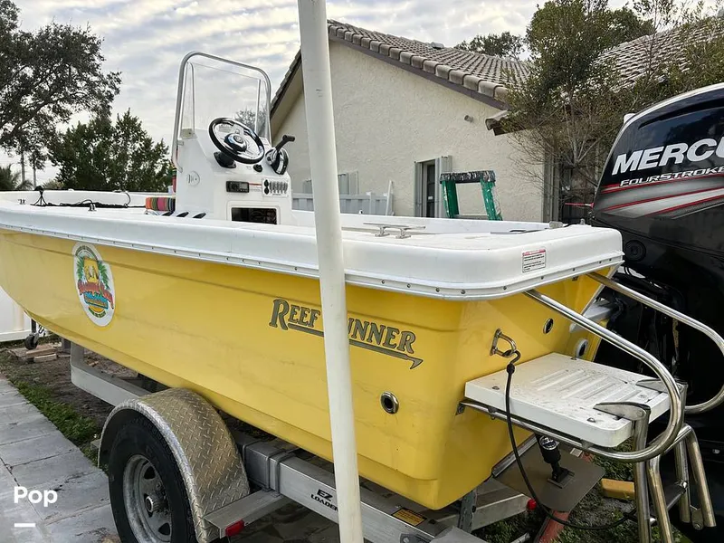 Slide: The Image of Reef Runner 180S 2018 - 15063028