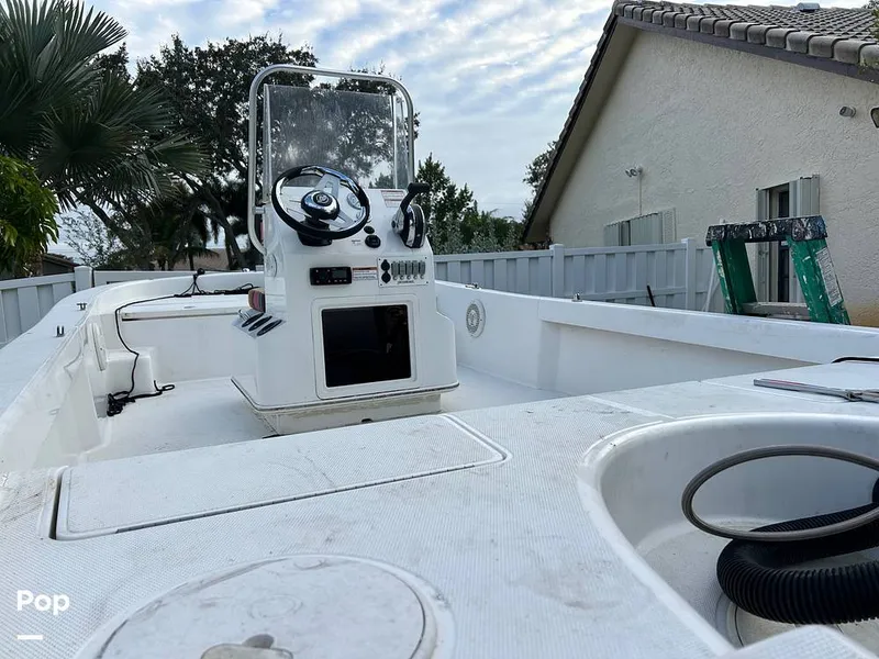 Slide: The Image of Reef Runner 180S 2018 - 15063008