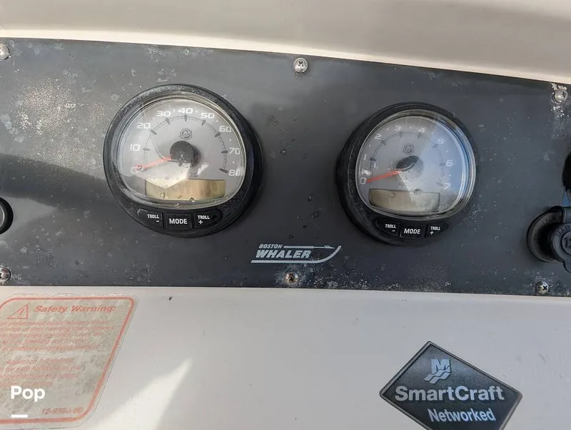 Slide: The Image of Boston Whaler 240 Outrage 2004 - 15025180