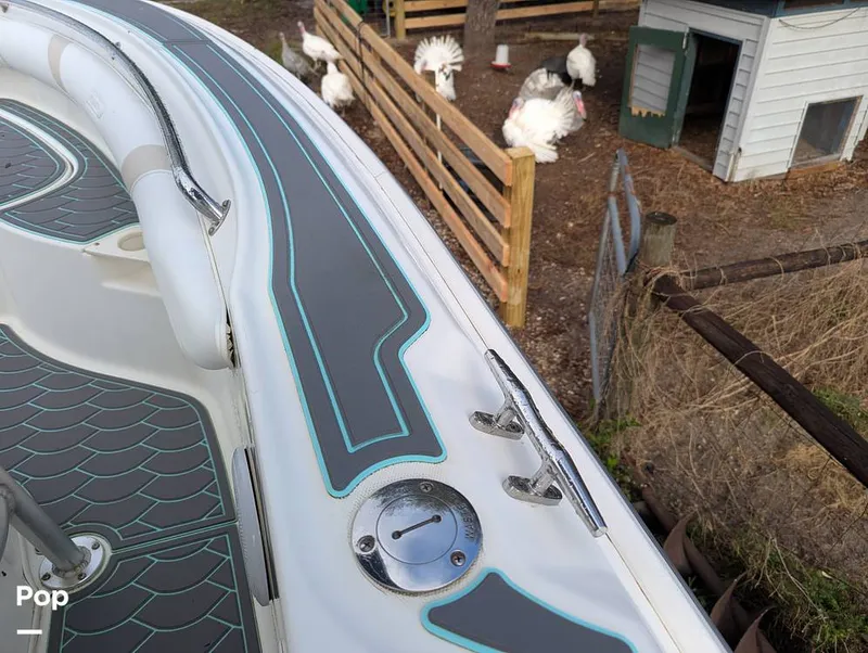 Slide: The Image of Boston Whaler 240 Outrage 2004 - 15025188