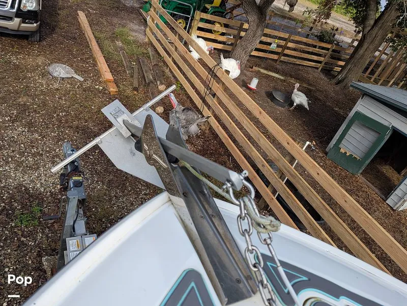Slide: The Image of Boston Whaler 240 Outrage 2004 - 15025201