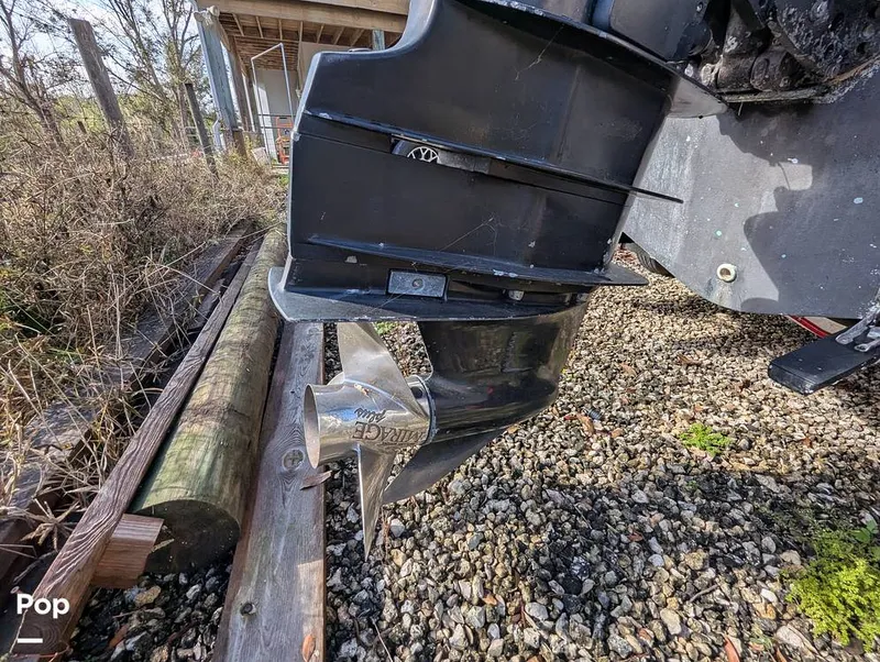 Slide: The Image of Boston Whaler 240 Outrage 2004 - 15027696