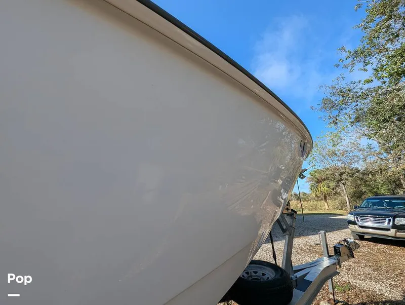 Slide: The Image of Boston Whaler 240 Outrage 2004 - 15027704